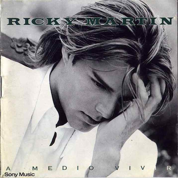 Ricky Martin - A Medio Vivir - 1995